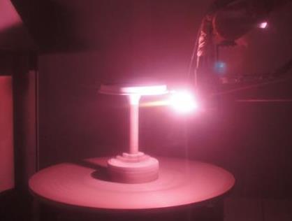 等離子噴涂法如何降低金屬和碳化粉的氧化程度？